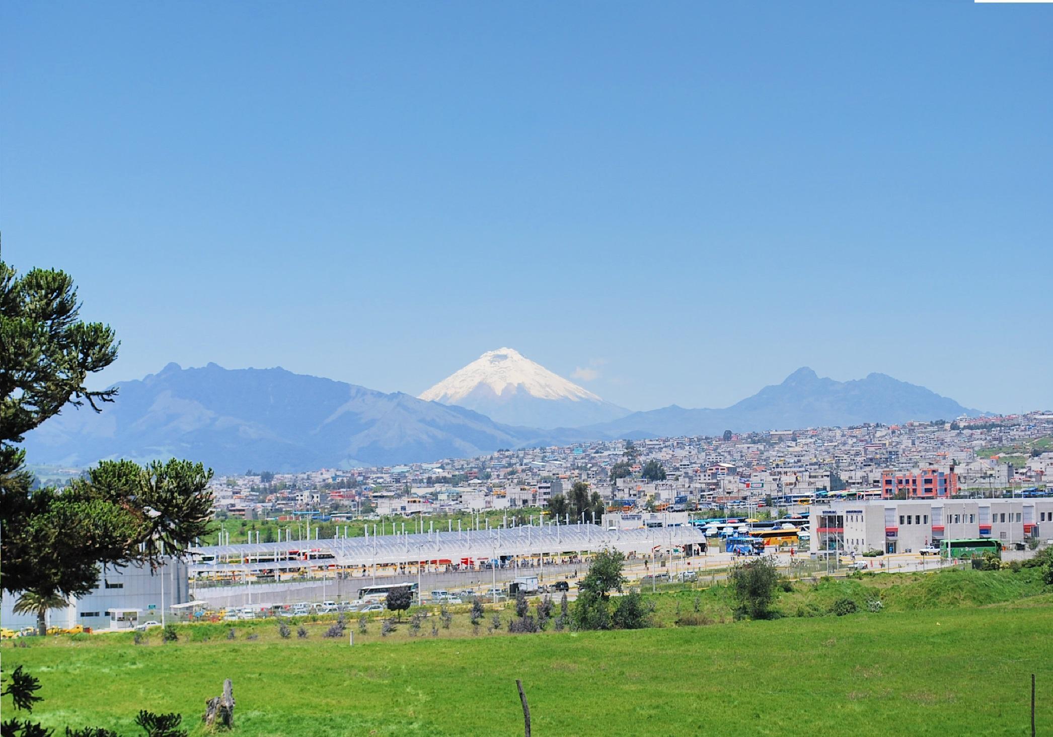 Hotel Gran Quitumbe Quito Bagian luar foto