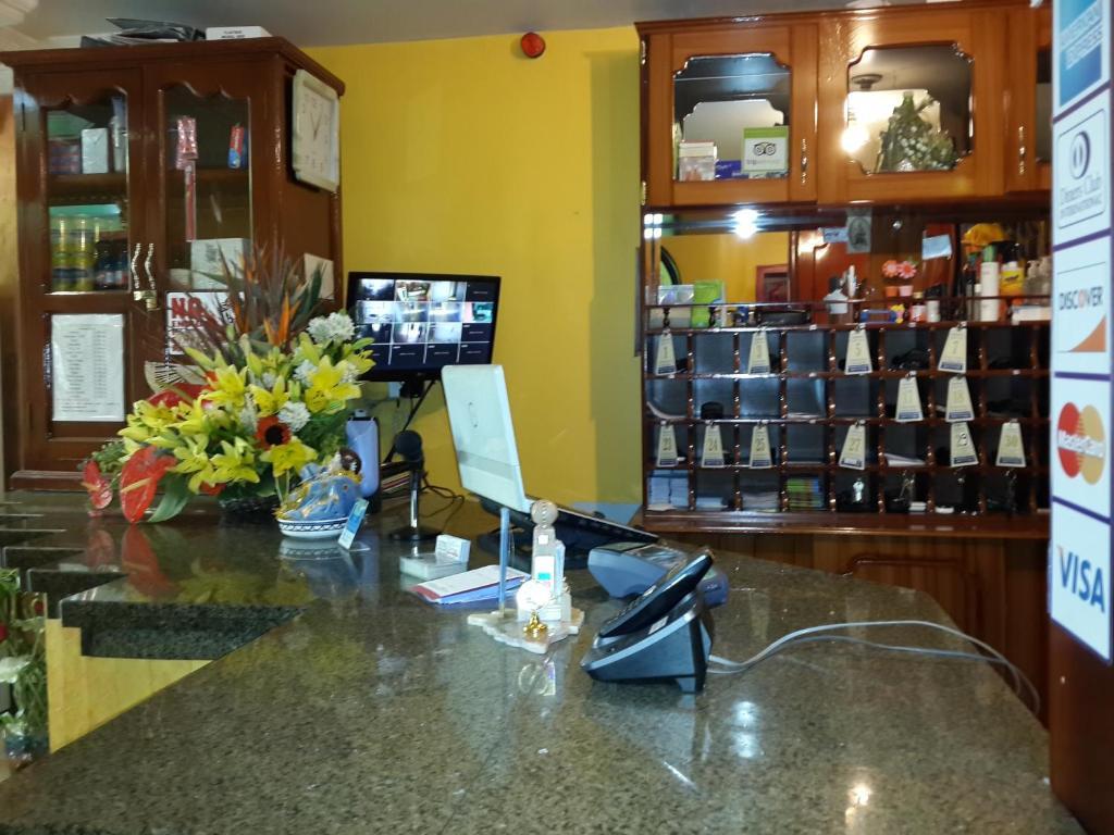 Hotel Gran Quitumbe Quito Bagian luar foto